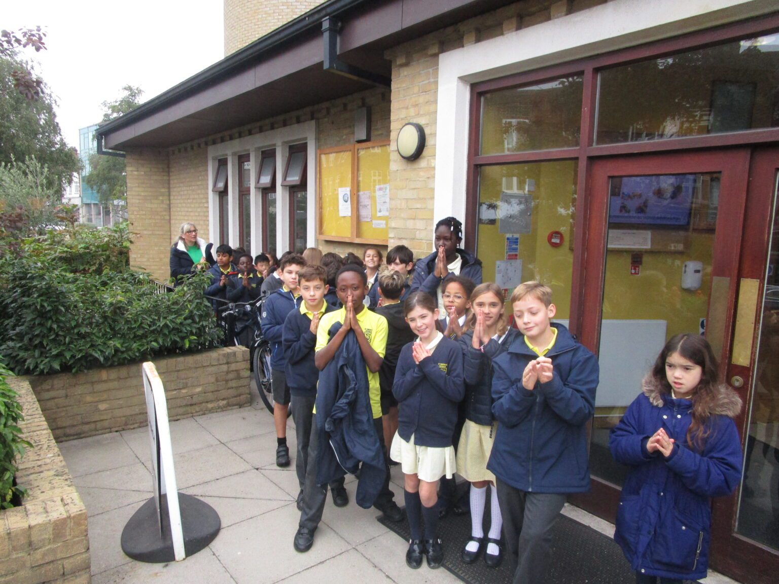 Celebrating Mass at Sacred Heart Church – St Vincent's Catholic Primary ...